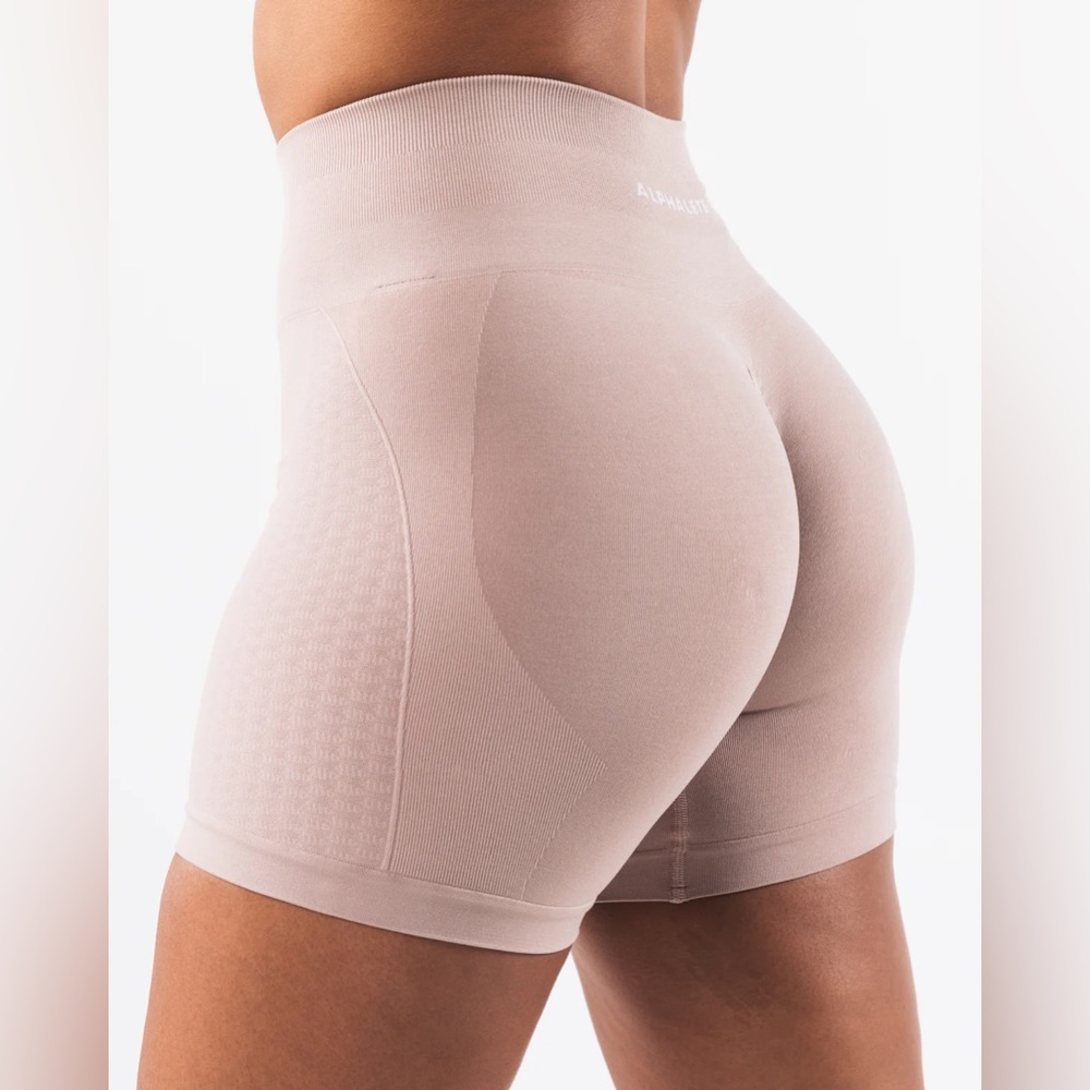Alphalete Amplify Contour Shorts